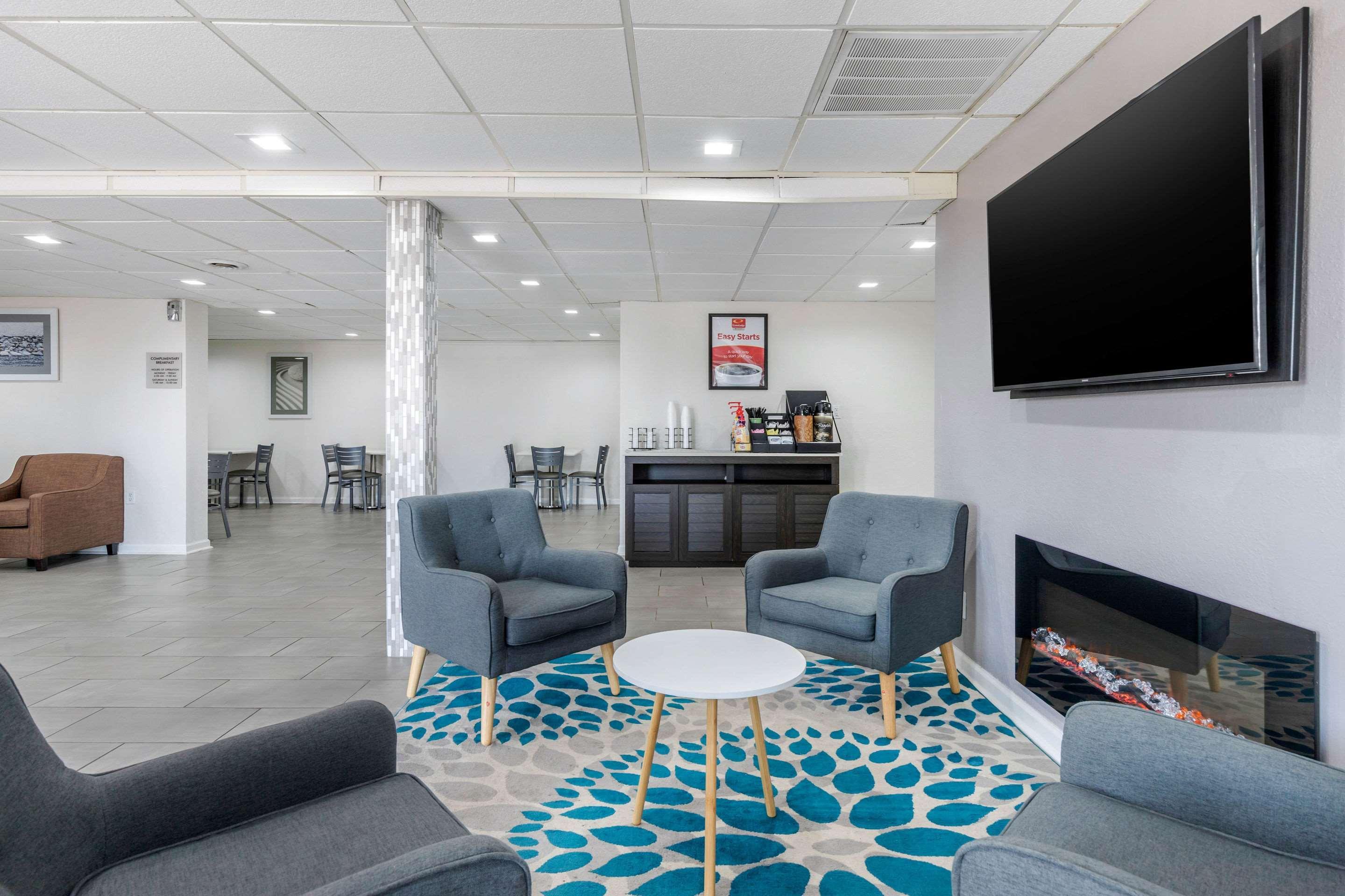 Suburban Studios At The University Conway Extérieur photo