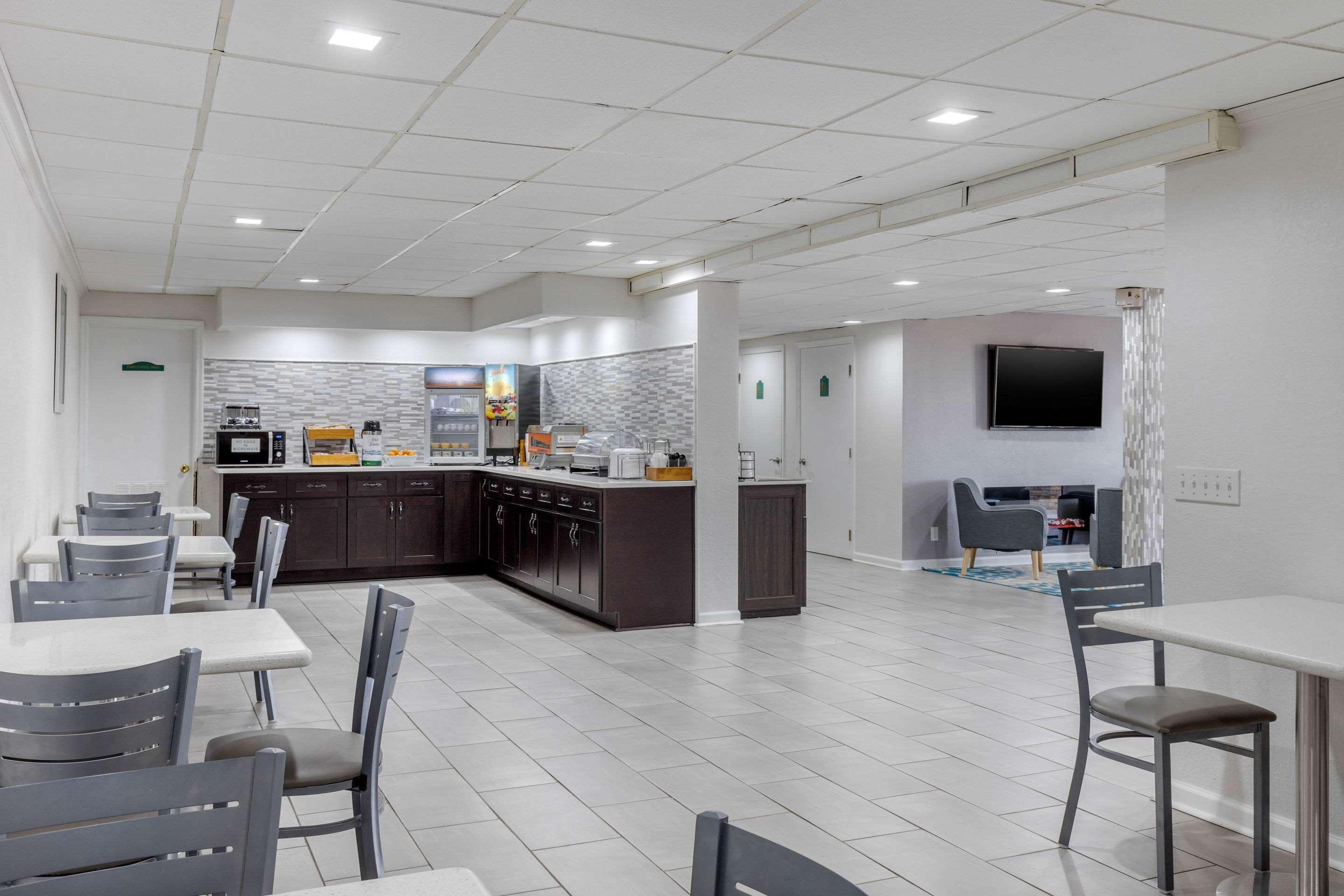 Suburban Studios At The University Conway Extérieur photo